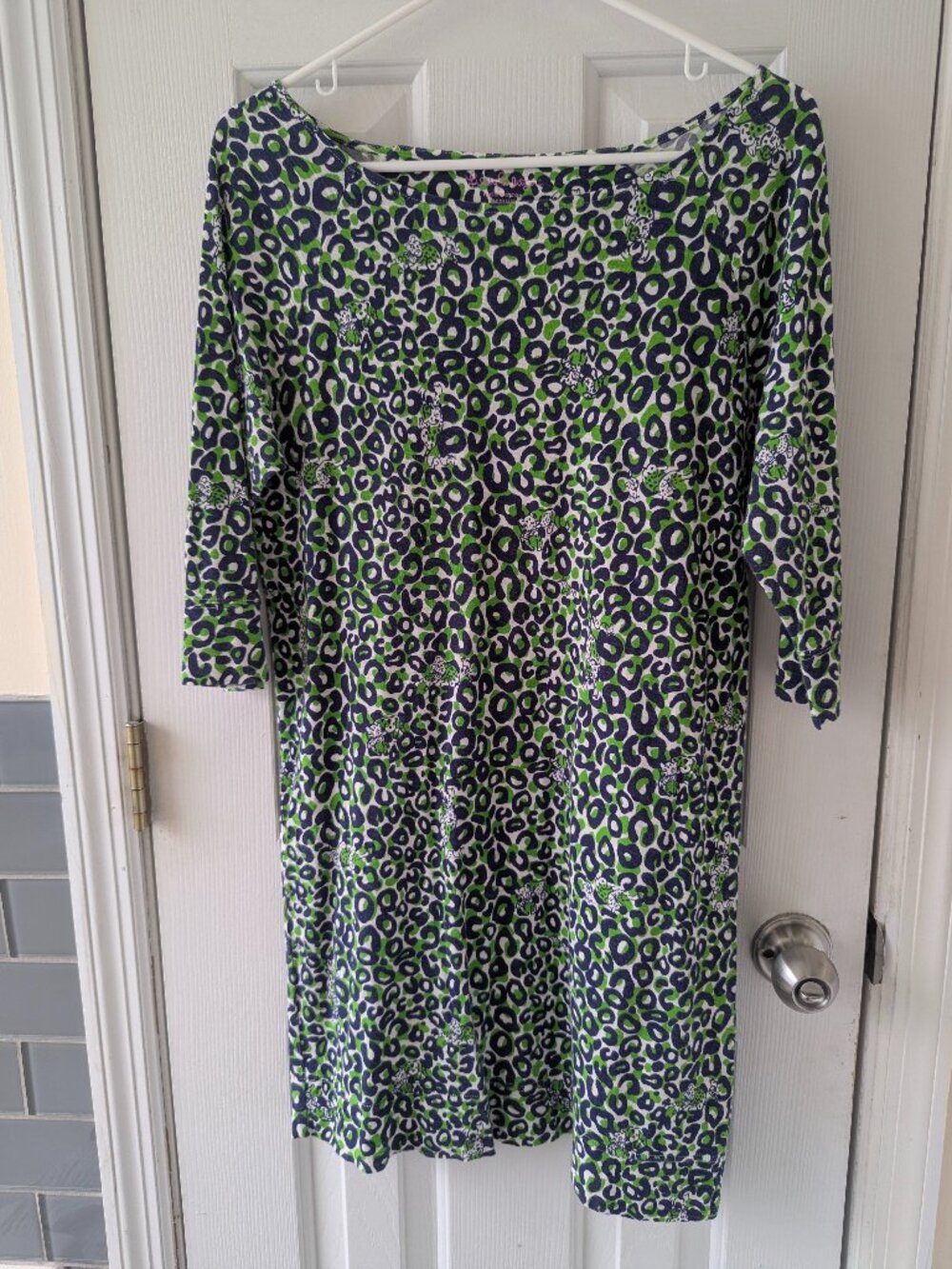 Lilly Pulitzer Marlowe Boatneck T-Shirt Dress M Navy Green Leopard Print
